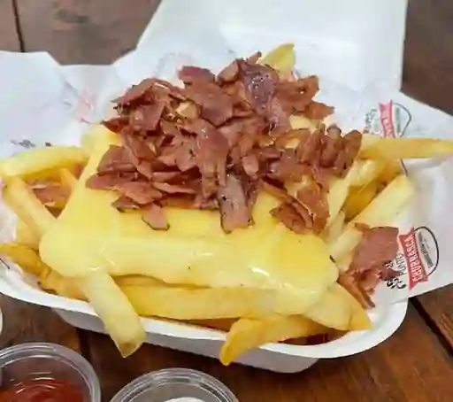 Papas con Tocino y Queso Pequeñas