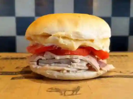 Lomito, Tomate y Mayonesa