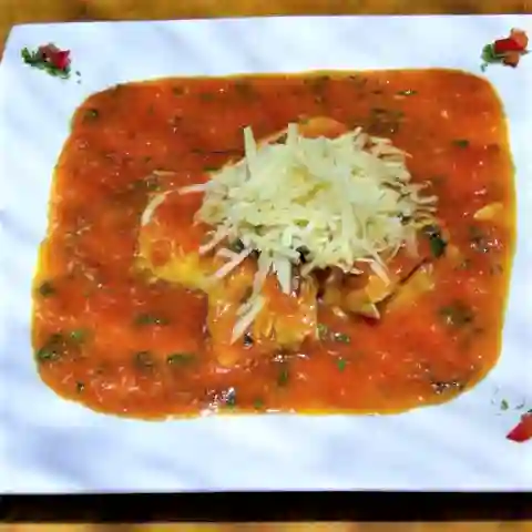 Chicharrones de Pescado y Encurtidos