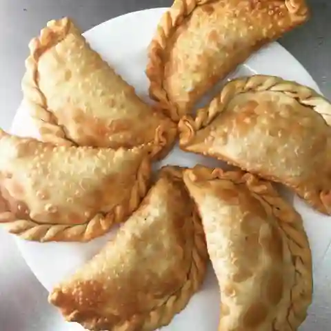 Empanada de Pollo Champiñón