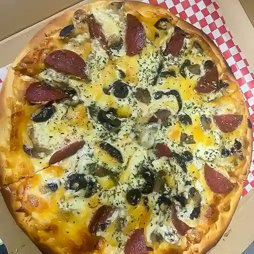 Pizza Española Familiar