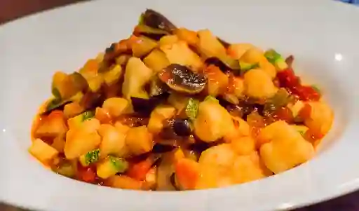 Gnocchi y Salsa Vegetariana