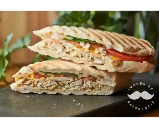 Sándwich Ave y Tomate