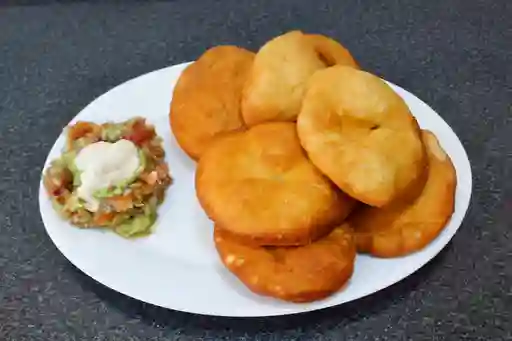 Sopaipilla con Palta
