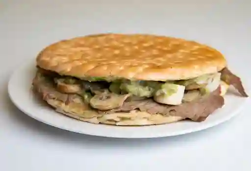 Sándwich de Churrasco y Palmitos