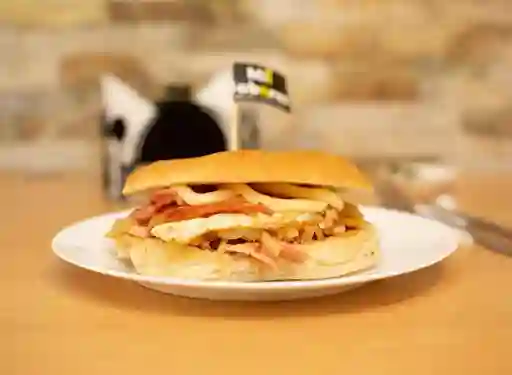 Sándwich de Mechada Mata Caña