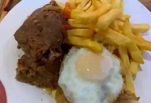 Carne Mechada a lo Pobre