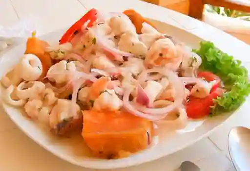 Ceviche Mixto
