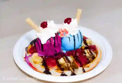 Mix Waffle de Fruta con Helado