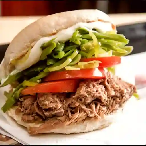 Sándwich Mechada Chacarera