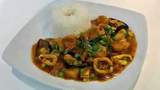 Picante de Mariscos con Arroz