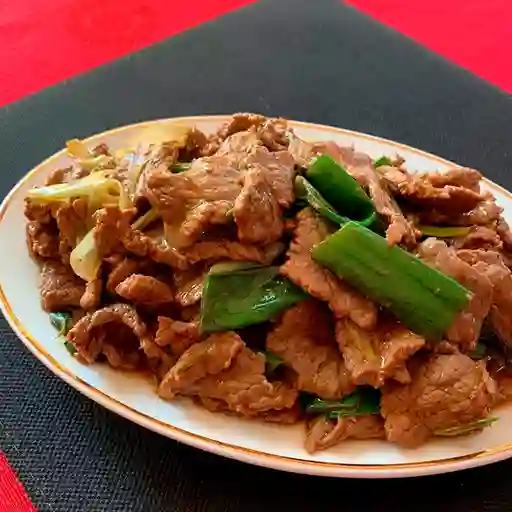 Carne Mongoliana con Camarones