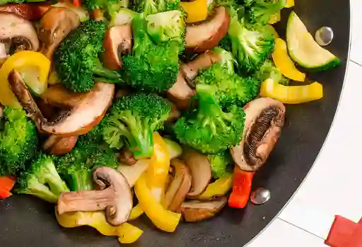 Salteado de Verduras con Champiñones