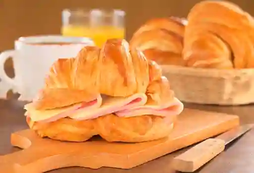Sándwich Croissant
