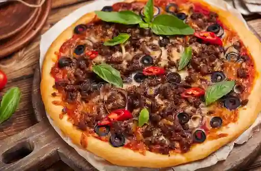 Pizza con Carne Mediana