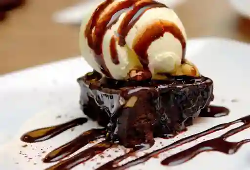 Brownie con Helado