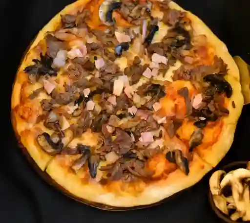 Pizza Carnívora Mediana