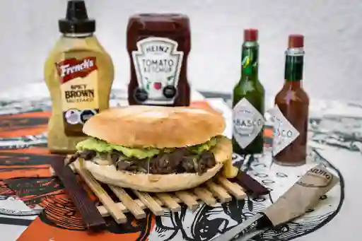 Churrasco con Palta y Mayonesa