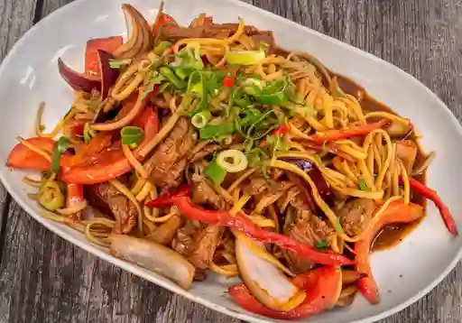 Tallarín Saltado de Carne
