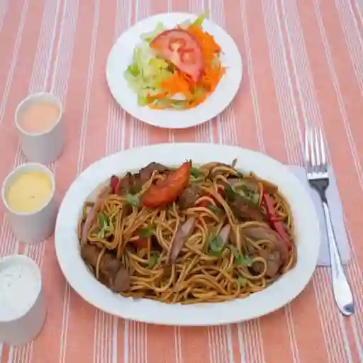 Tallarín Saltado de Carne