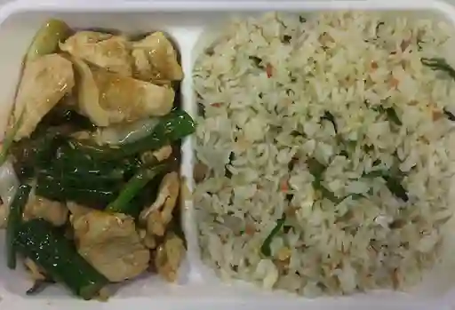 Pollo Mongoliano y Arroz Chaufa