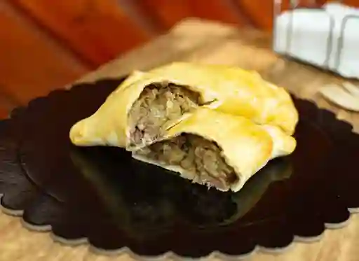 Empanada de Pino con Carne Picada