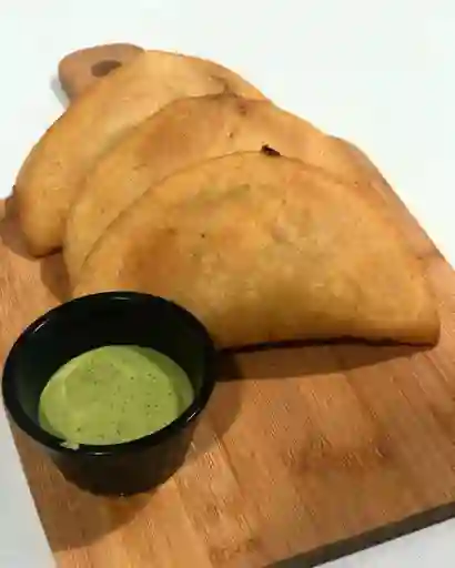 Empanada Mechada