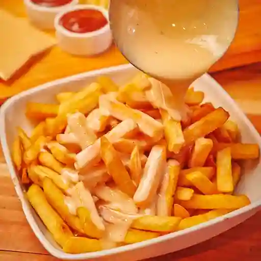 Papas Fritas con Cheddar