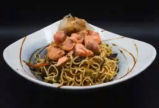 Yakisoba de Salmón