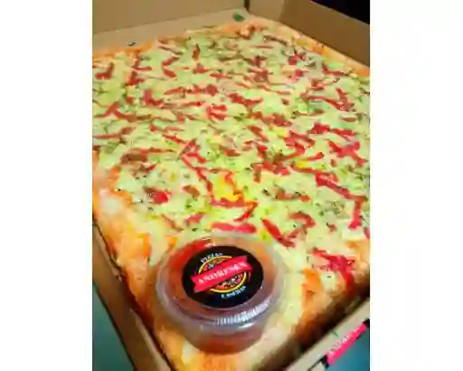 Pizza Andresen Salame Familiar