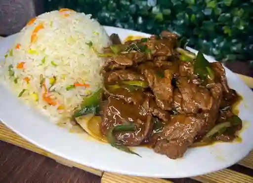 Carne Mongoliana + Arroz Chaufan