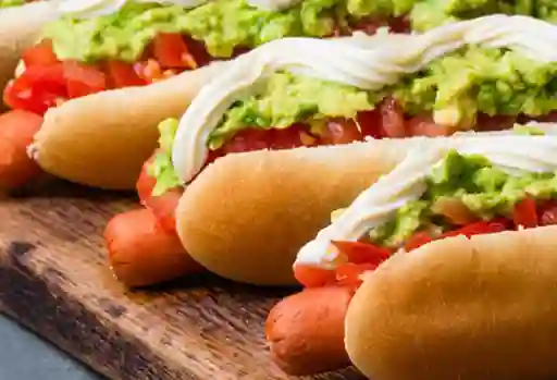 5 Completos 3 Italianos y 2 Alemanes