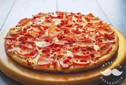 Pizza con Pepperoni Grande