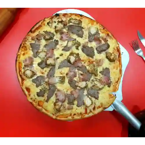 Combo Pizza Tradicion Familiar + Pan de Ajo +bebida
