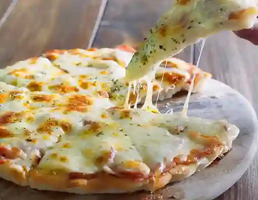 Pizza Triple Queso Familiar