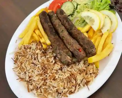 Shawarma al Plato Kaftas más Salsas y Pan Pita