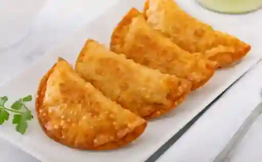 Empanada Queso Espárrago