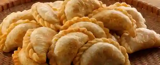 Empanada Queso Pollo