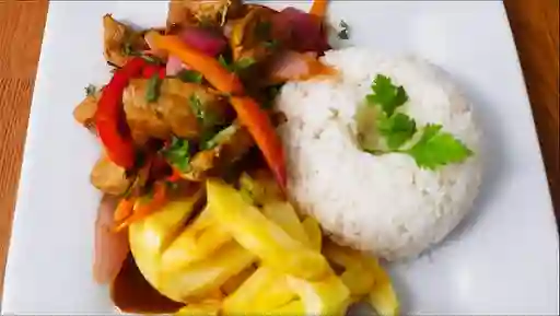 Saltado de Cerdo