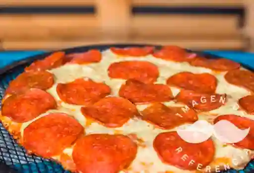 Pizza Doble Pepperoni Familiar