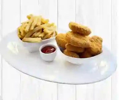 Nuggets de Pollo y Papas Fritas