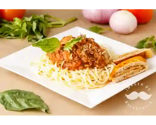 Spaghetti con Salsa