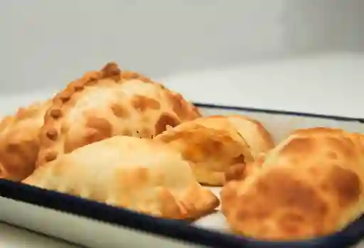 Empanada Queso y Cebolla