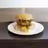 Burger Clásica y Papas Fritas