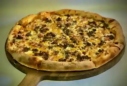 Pizza Familiar, Palitos Cheddar-tocino y Bebida 1,5 LT