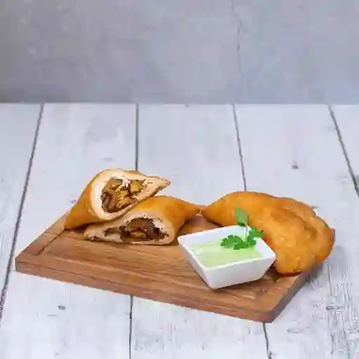 Empanada de Tajada Queso