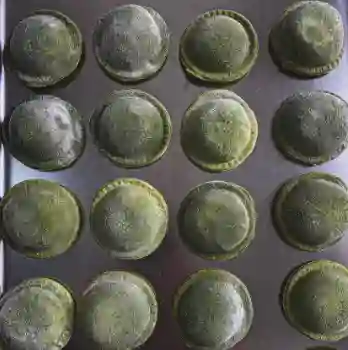 Sorrentinos Spinacci