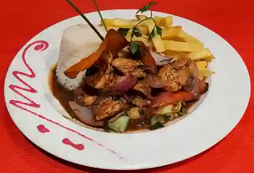 Pollo Saltado