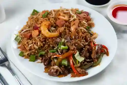 Arroz Chino Especial con Carne Mongoliana