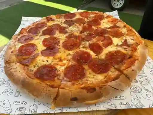 Pizza Familiar a Elección para 3 Personas
